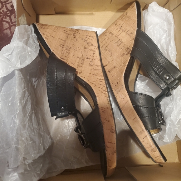 🌟NWT OPEN TOE 👠 🌟 - Picture 2 of 6